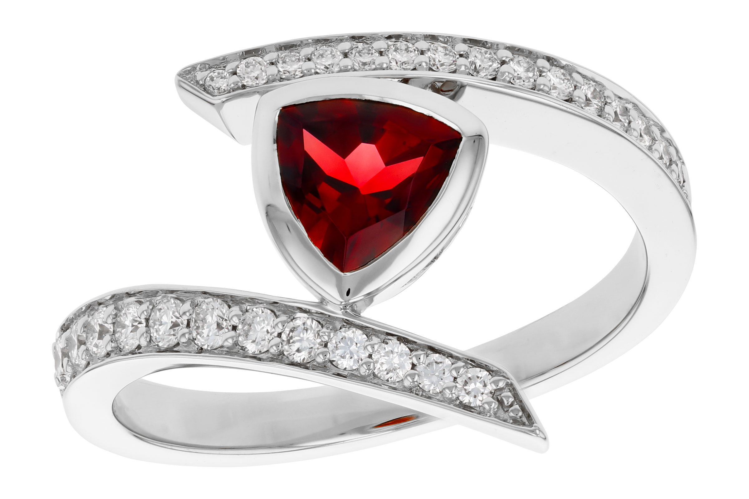 B285-03594: LDS RG .84 GARNET 1.08 TGW (6MM GAR)