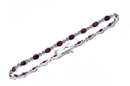 C193-27203: BRACELET 4.08 RUBY 4.55 TGW