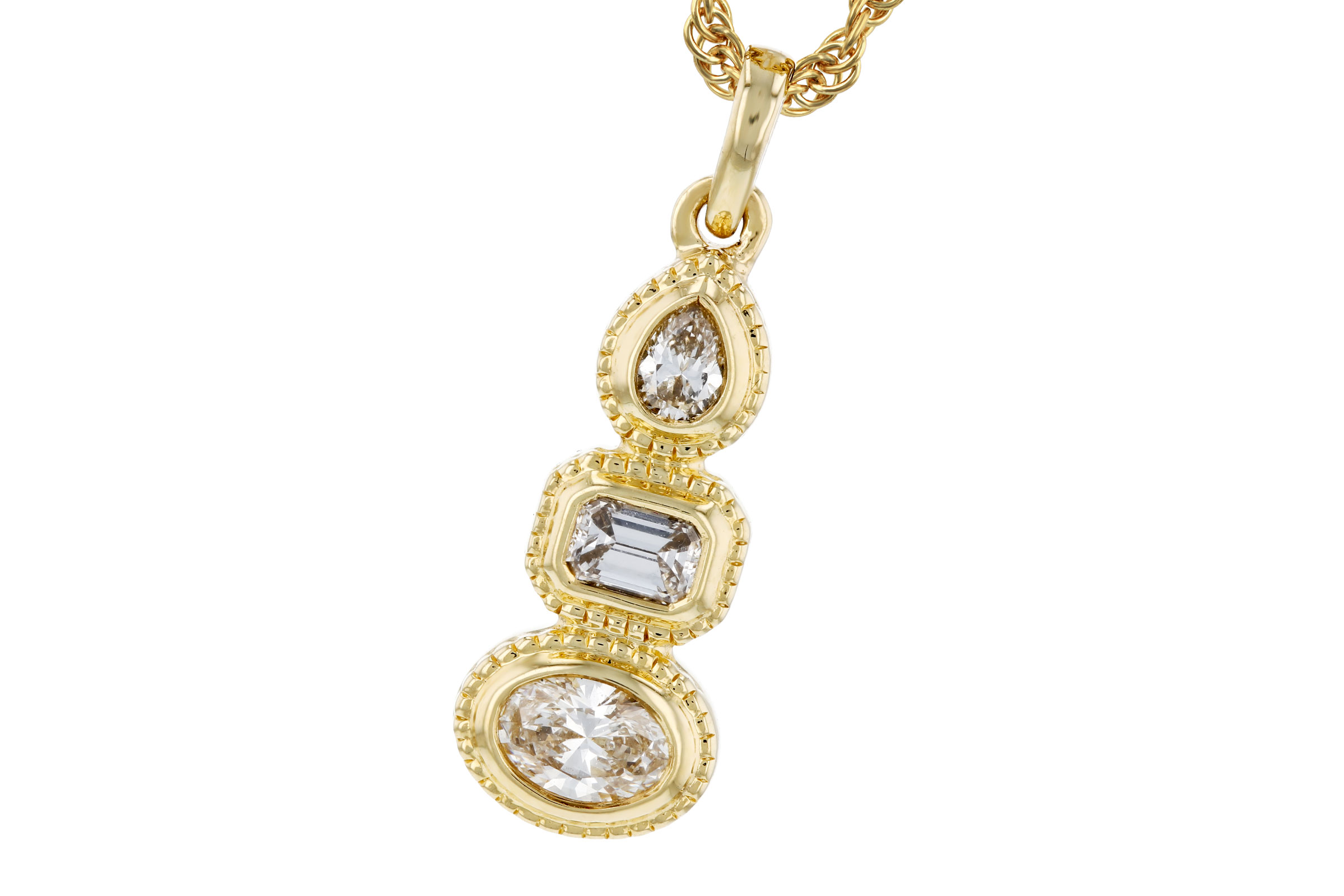 C285-02721: NECKLACE .34 TW FANCY CUT DIAMONDS