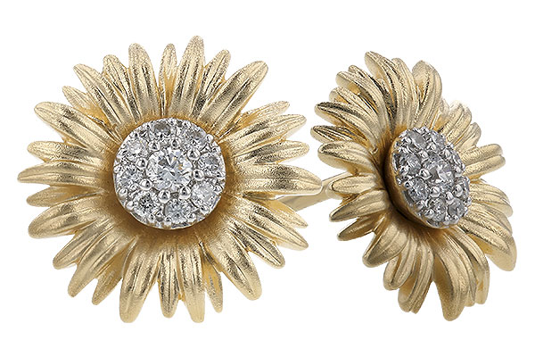 D283-22676: M283-21784 W/ YG PETALS & WG SETTINGS .14 TW