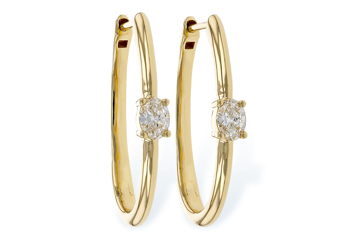 D284-13557: EARRINGS .47 TW OVAL DIAMONDS