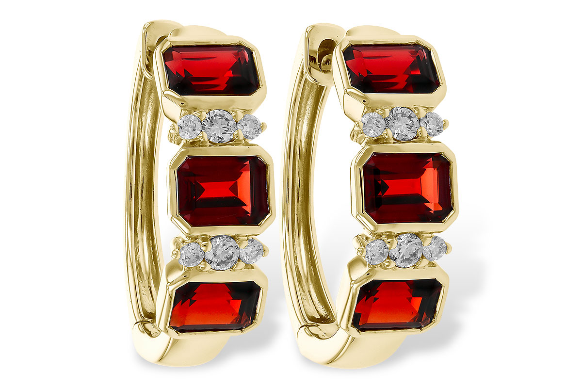 E284-11785: EARRING 1.50 TW GARNET 1.61 TGW