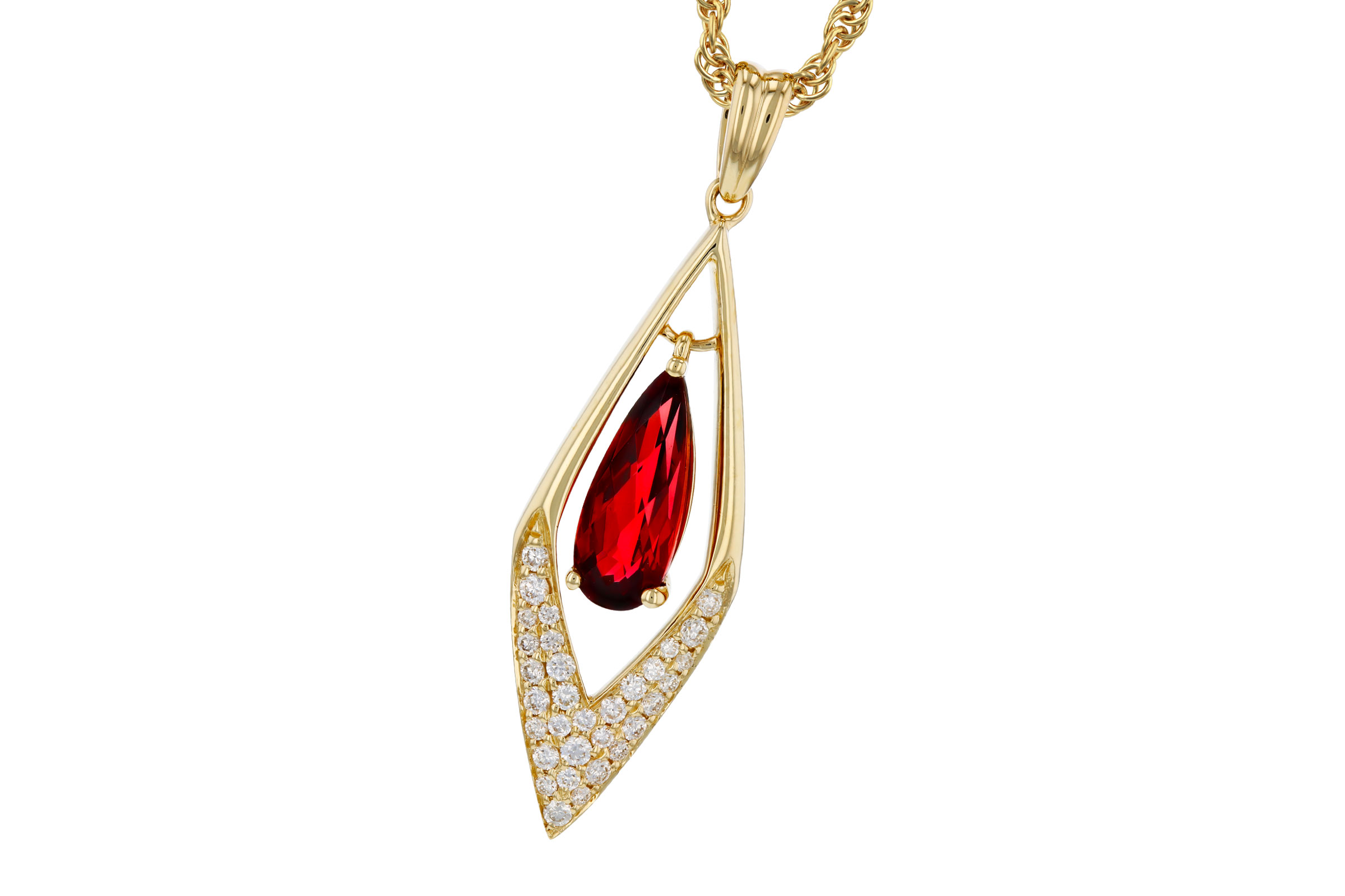 E285-02657: NECK .93 GARNET 1.10 TGW (10x4MM GAR)