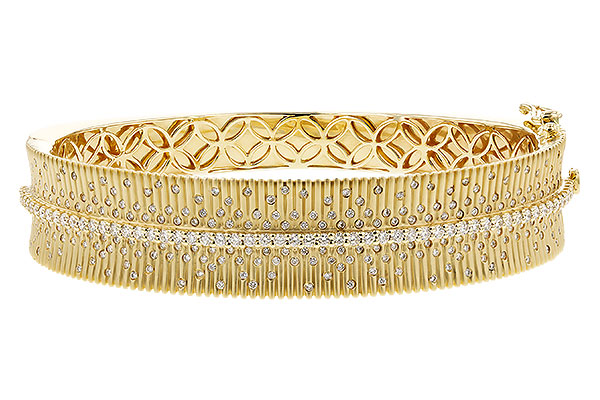 K194-09966: BANGLE BRACELET 1.94 TW (63X54MM)