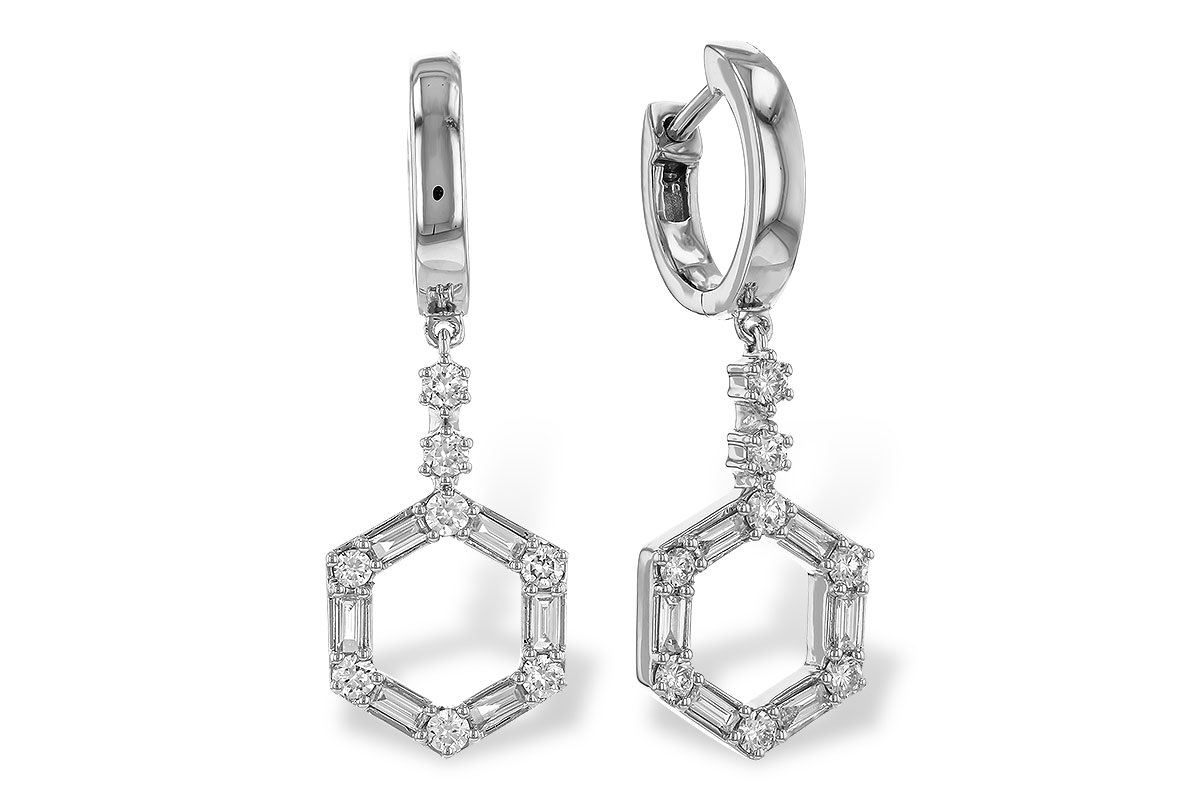 K284-10839: EARRINGS .23 BAG .60 TW