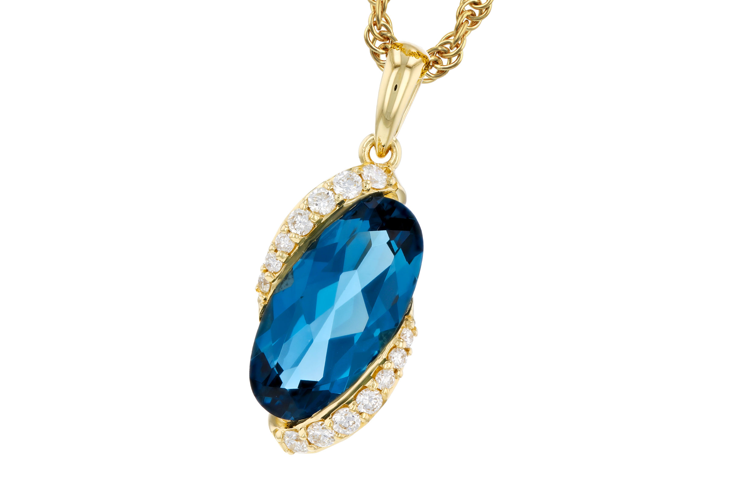 L285-03575: NECK 2.25 LONDON BLUE TOPAZ 2.37 TGW (12x6MM LBT)